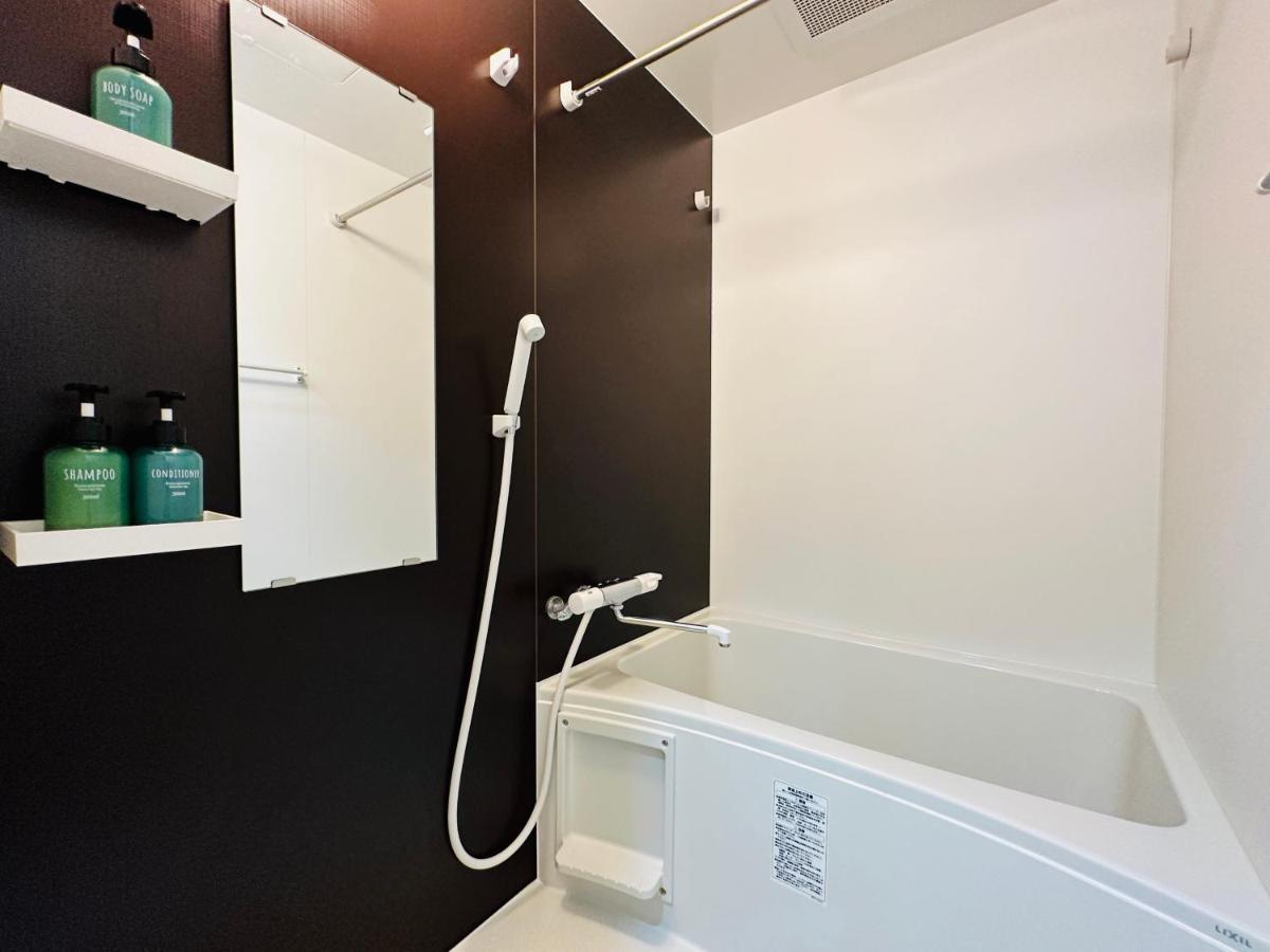 Apartamento 1102黒門市場1分!道頓堀まで徒歩8分!心斎橋まで徒歩9分!関西空港とusj直行電車バスあり